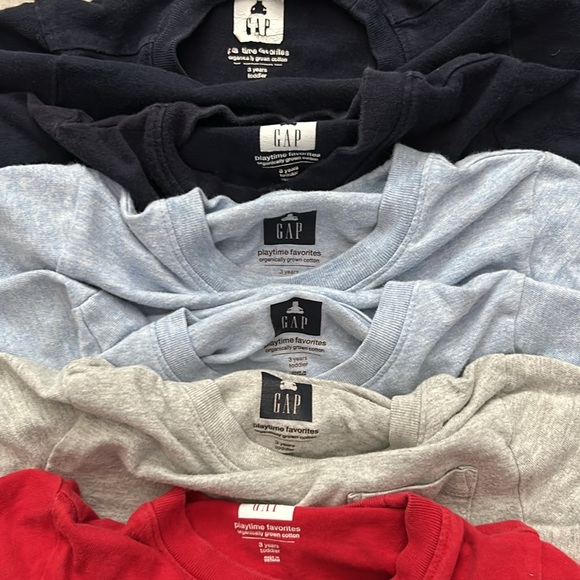 Toddler Boy Gap Playtime Favorite Tee’s - Picture 2 of 8